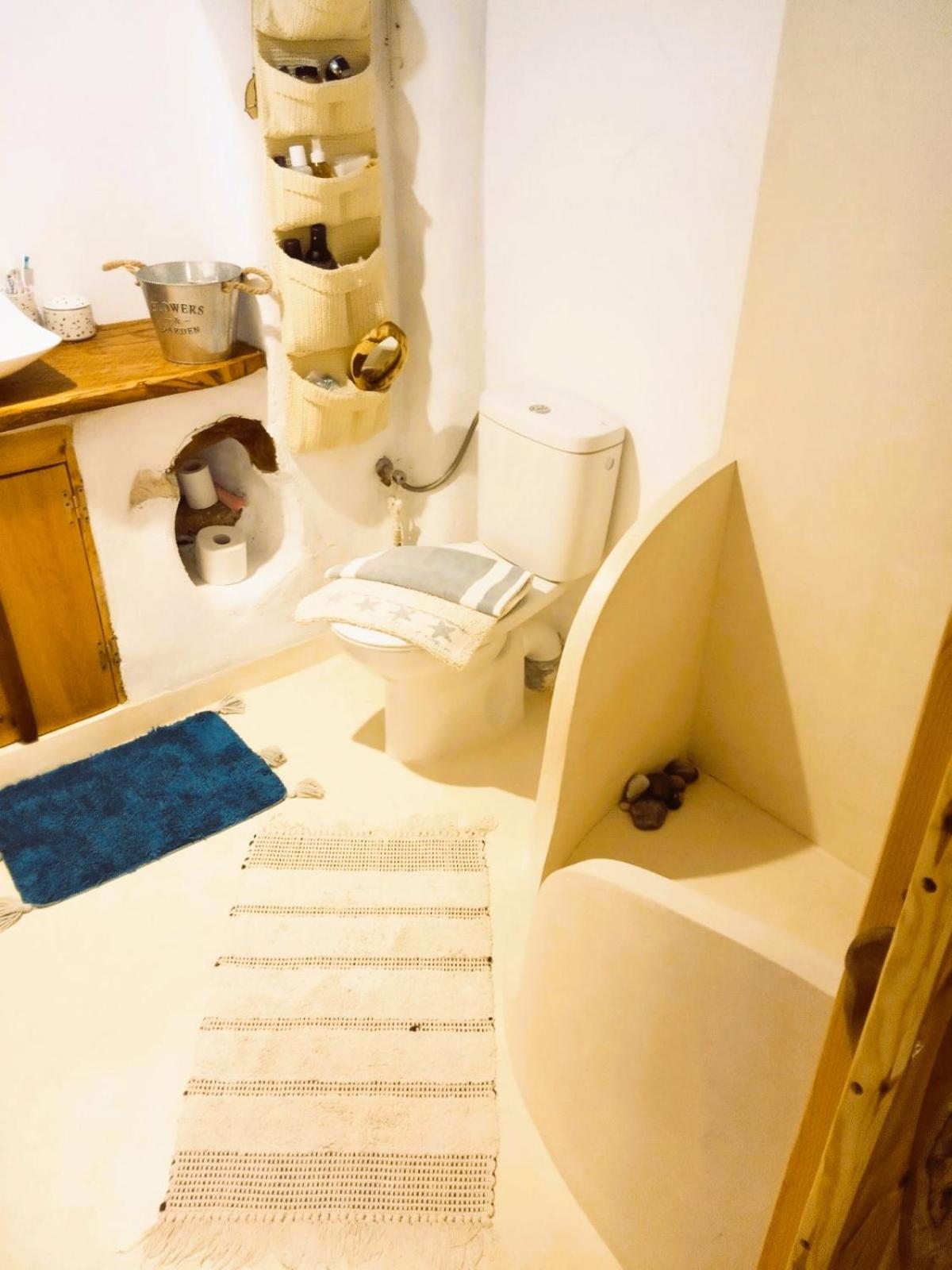 Chaos Woodcraft House Parga